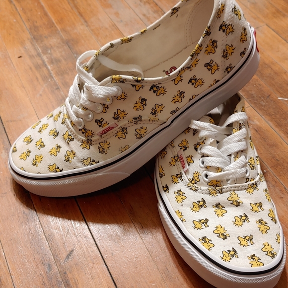 Vans Shoes - Vans x peanuts